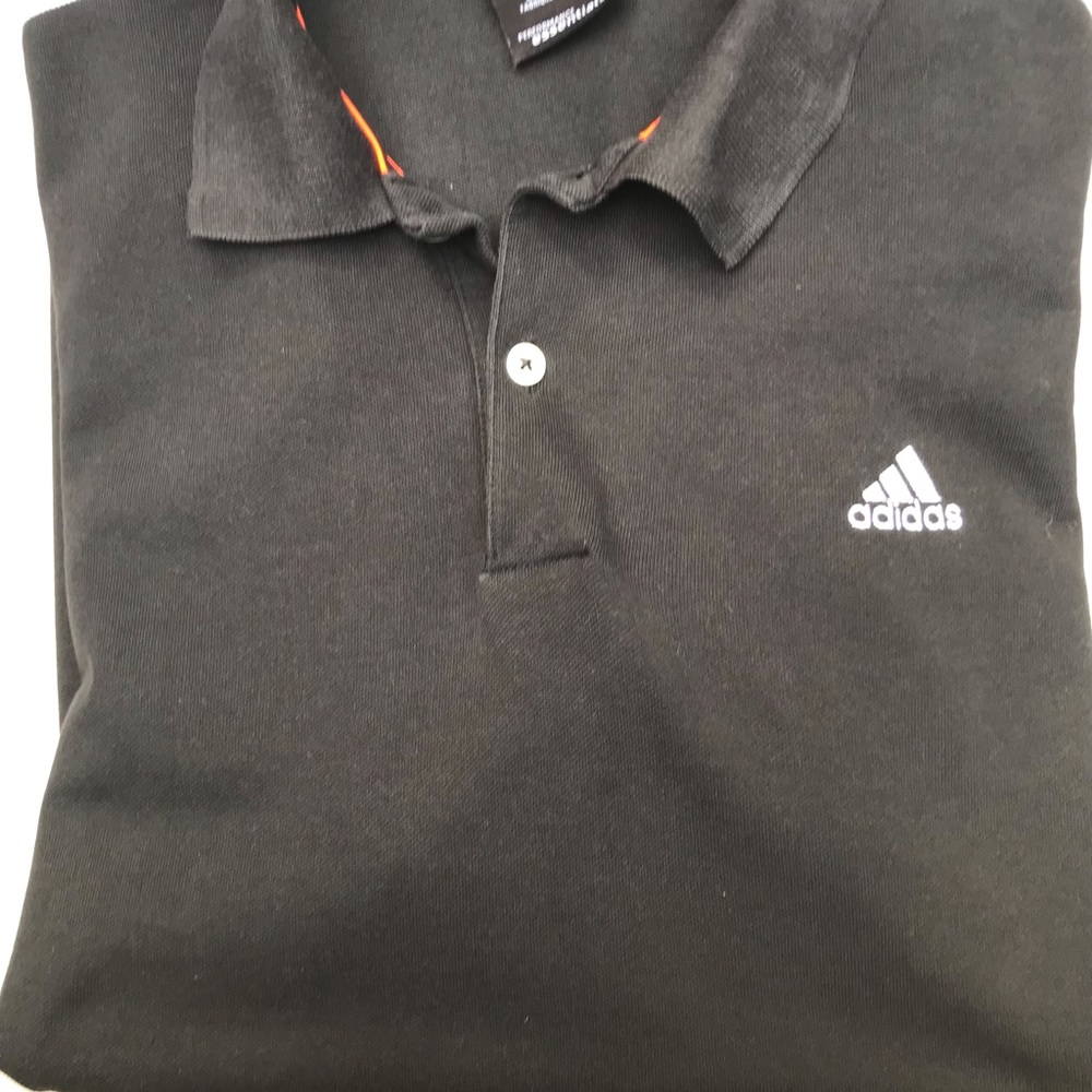Adidas Men’s Large Black 2 button 3 striped Polo Shirt. 70% Cotton 30% Poly.
